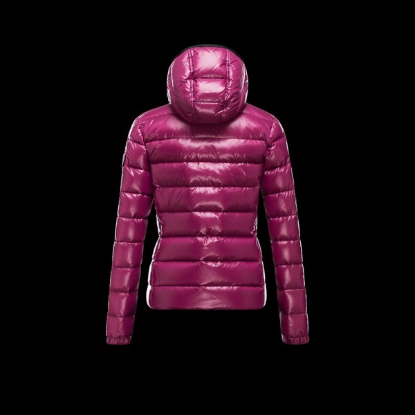 Moncler Slim fucsia Mock Collar e Cap. Cappotti uscita